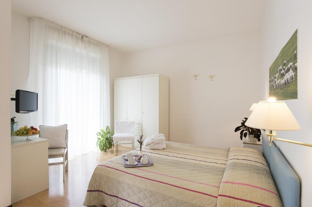 Hotel Angiolino Chianciano Terme Kamer foto