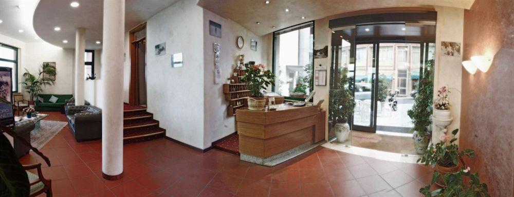 Hotel Angiolino Chianciano Terme Buitenkant foto