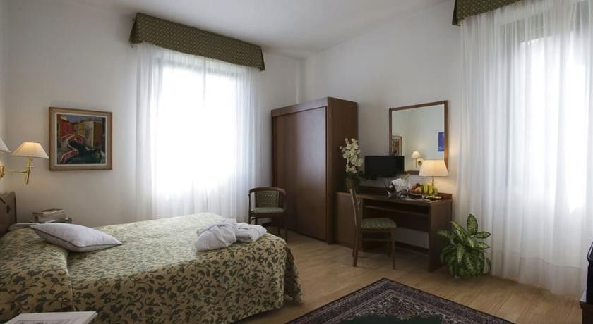 Hotel Angiolino Chianciano Terme Buitenkant foto