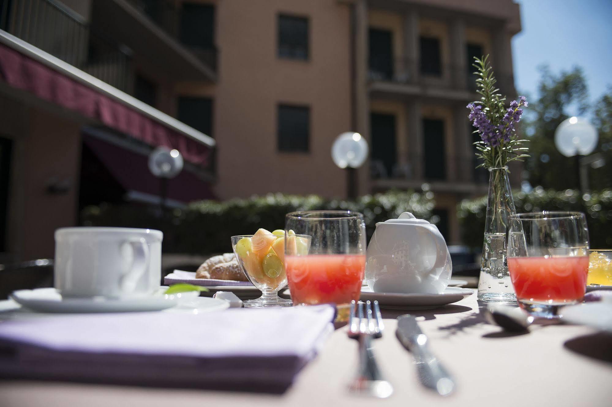 Hotel Angiolino Chianciano Terme Buitenkant foto